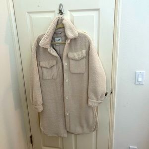 Abercrombie - Cream Sherpa Long Coat